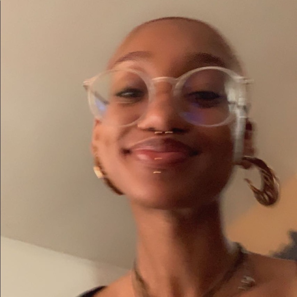Meet your Posher, Amirah